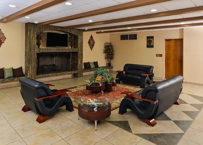 Quality Inn East Dubuque
