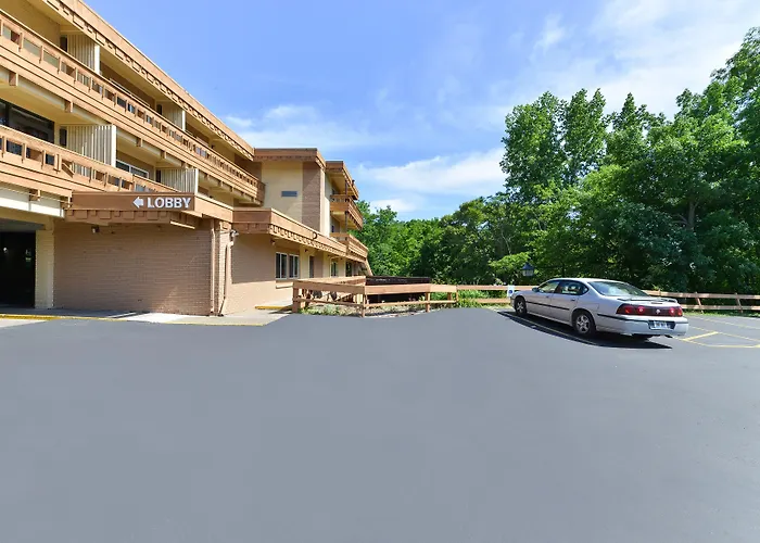 Quality Inn East Dubuque