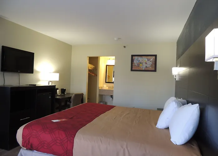 Econo Lodge Freeport - Brunswick Area