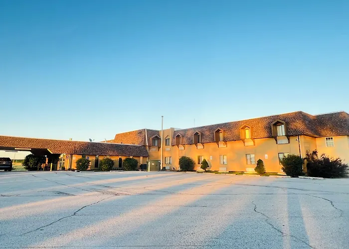 Hometown Inn And Suites
