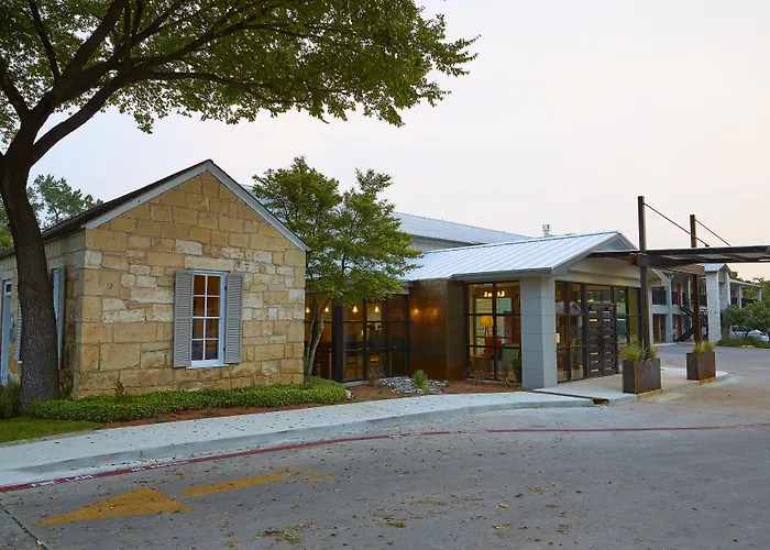 Fredericksburg Inn And Suites