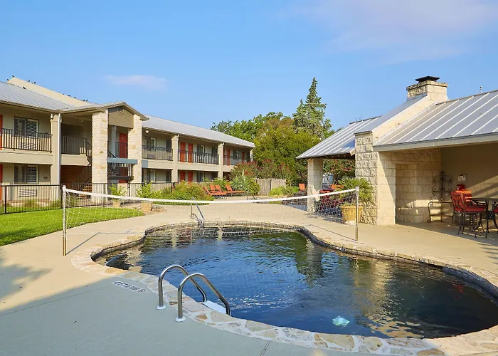 Fredericksburg Inn And Suites