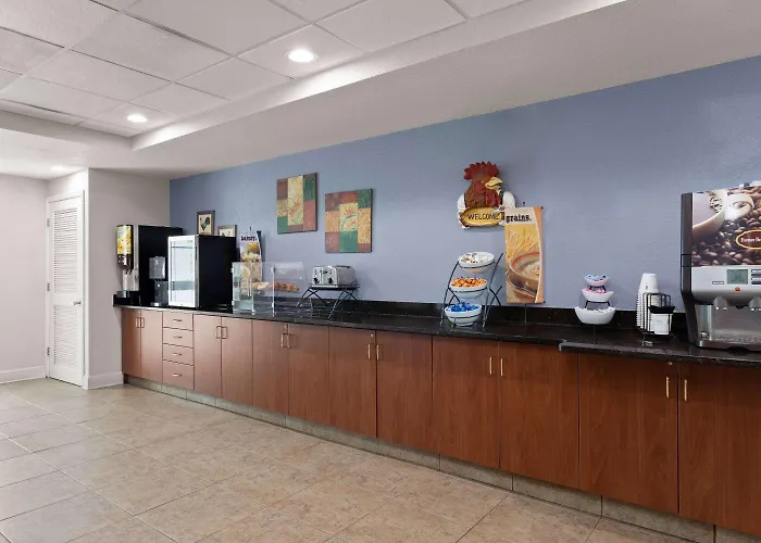Microtel Inn And Suites - Zephyrhills