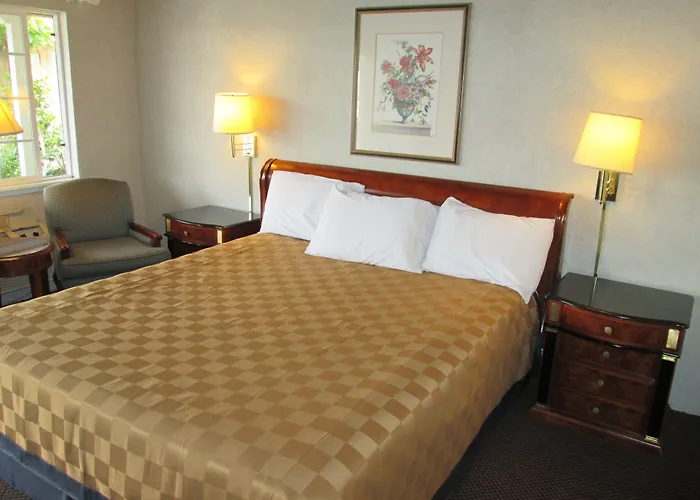 Discovery Inn Monterey Bay