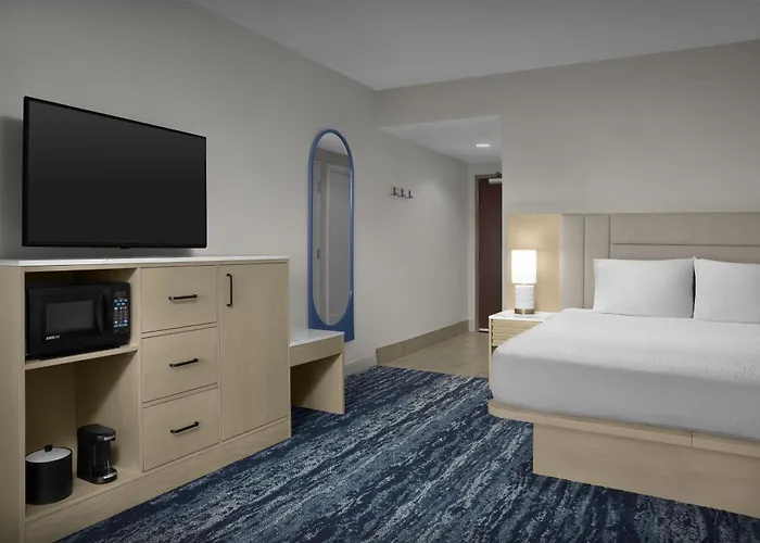 Hampton Inn & Suites Ocean City Bayfront-Convention Center