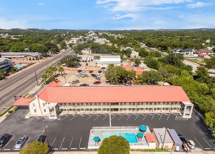 Super 8 By Wyndham Fredericksburg
