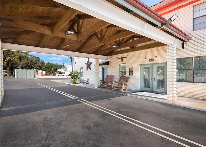 Super 8 By Wyndham Fredericksburg