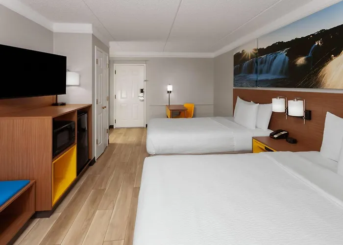 Days Inn & Suites By Wyndham Arlington Heights