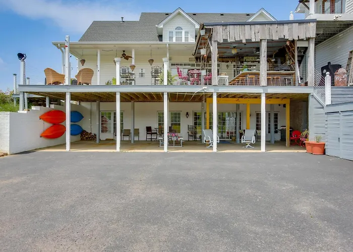 Barren Breeze Bed And Breakfast
