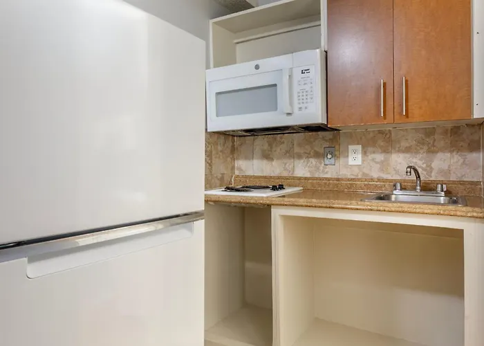 Birch Hill Suites Louisville