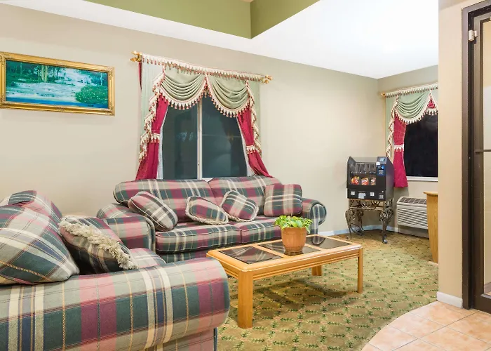 Super 8 By Wyndham Olney