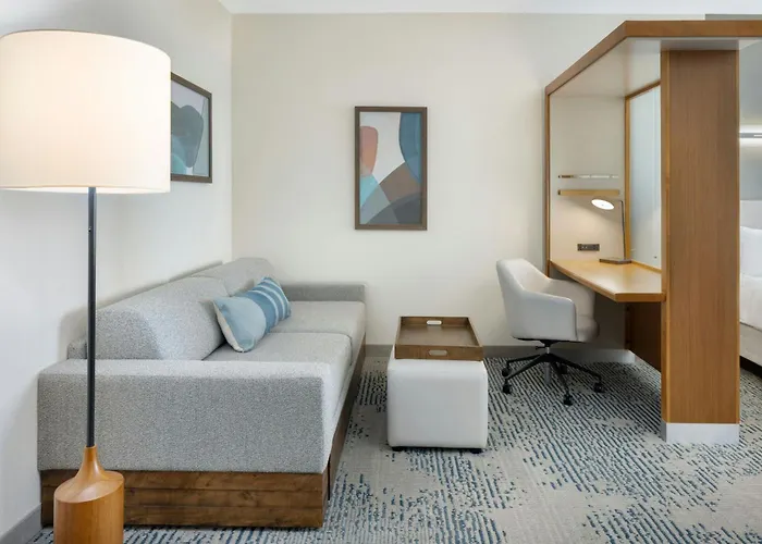 Springhill Suites By Marriott Wichita Airport