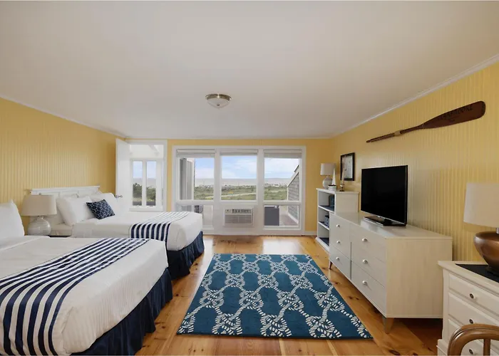 Dune Crest Hotel