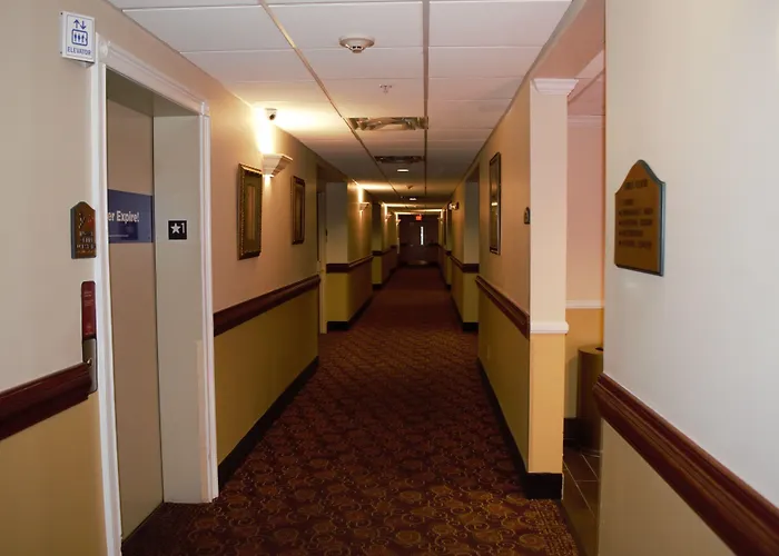 Best Western Plus Strawberry Inn & Suites
