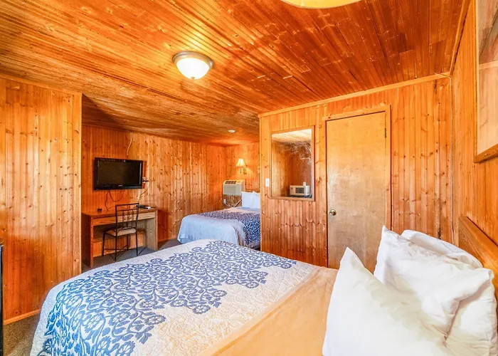Green Acre Motel By Oyo Near Rush County Airport