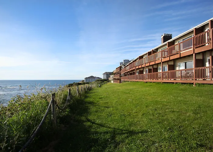 Clarion Inn Surfrider Resort