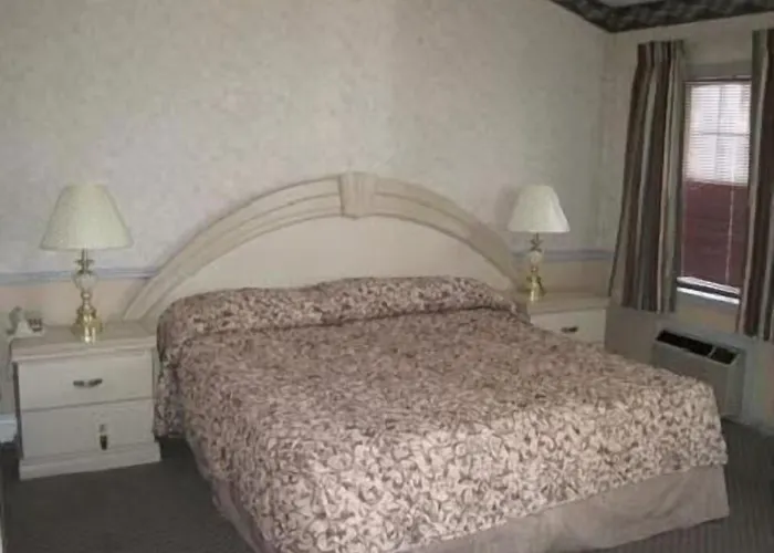 The Parsippany Inn And Suites