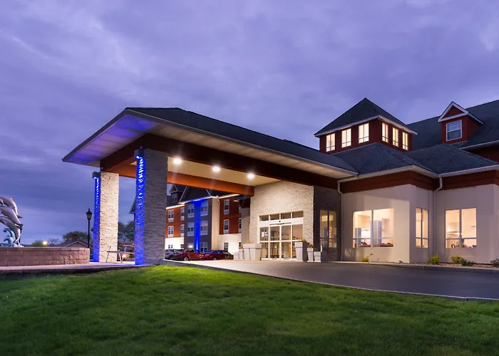 Holiday Inn Express Mystic By Ihg