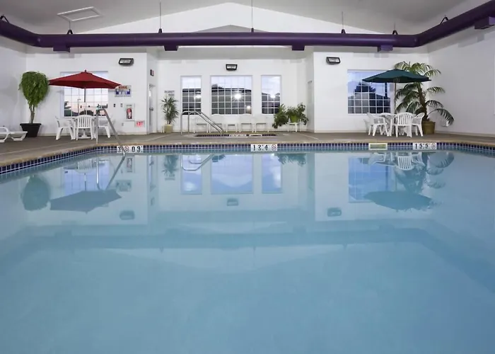 Crossings By Grandstay Inn & Suites