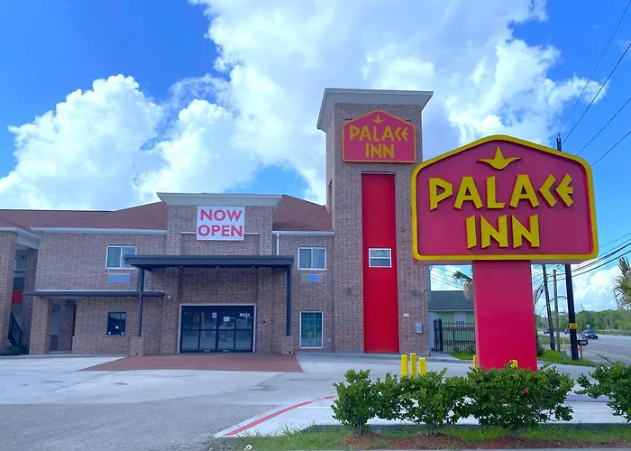 Palaceinn-Arcola