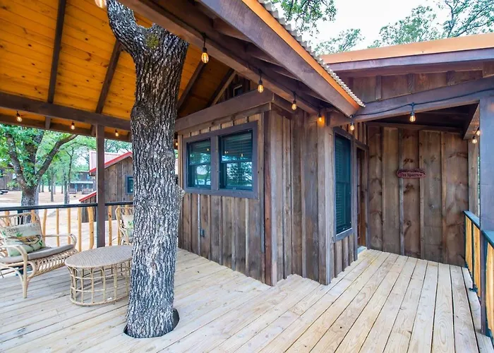 The Sparrow Treehouse 15 Min To Magnolia Baylor