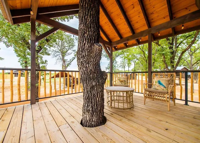 The Sparrow Treehouse 15 Min To Magnolia Baylor