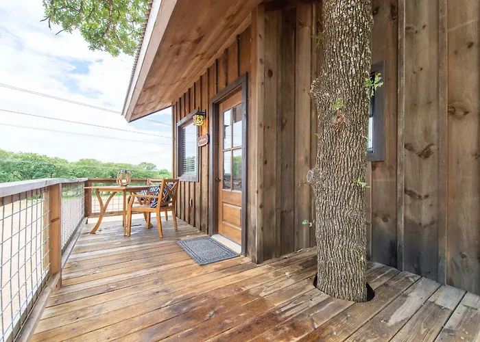 Mockingbird Treehouse 15 Min To Magnoliabaylor