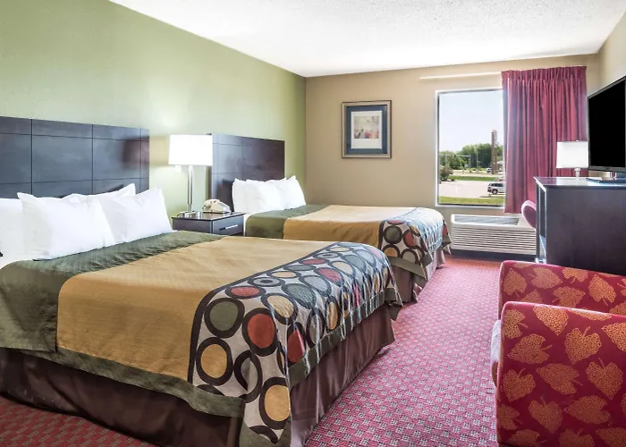 Super 8 By Wyndham Troy Il/St. Louis Area
