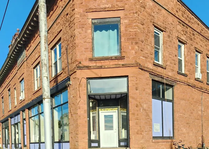 Kaleva East & Goose'S Hall