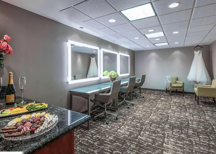 Embassy Suites By Hilton Saint Louis Saint Charles