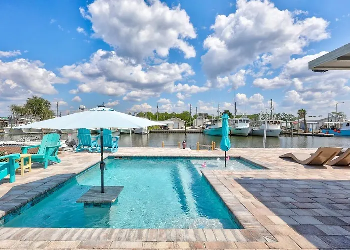 Hernando Beach Gulf Access, Dock & Heated Pool