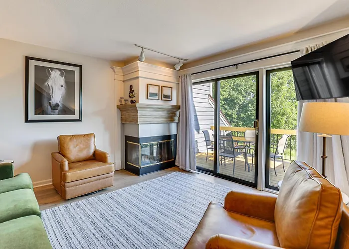 Galena Townhome W/ Indoor Pool Access & Views