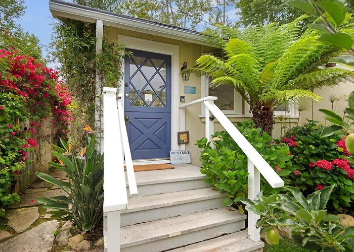 Seaside Cottage By Paradise Retreats