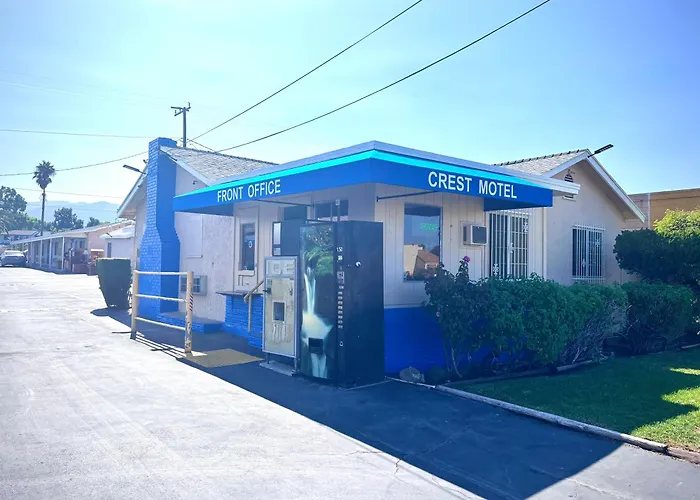 The Crest Motel