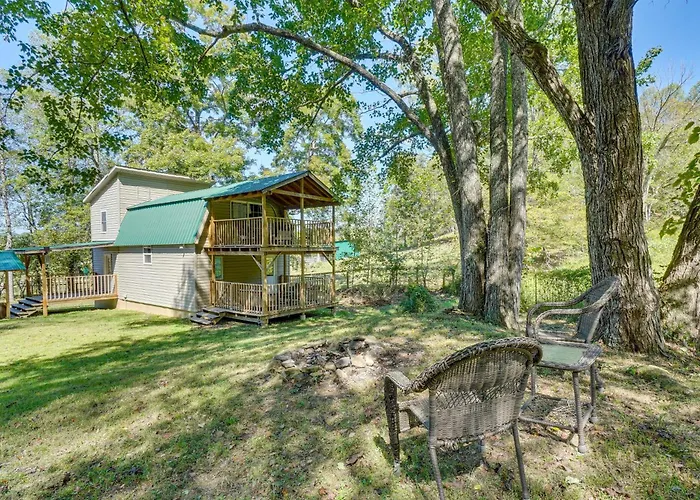 Peaceful & Private! Pet-Friendly Williamsburg Home