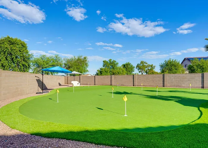 Putting Green & Pool! Peoria Home Near Sports