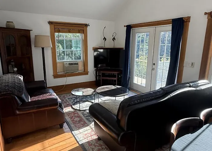 The Woodland Loft At Falmouth