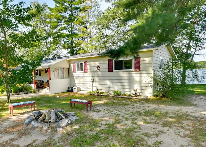 Lakefront Retreat W/ Pedal Boat & Dock In Kalkaska