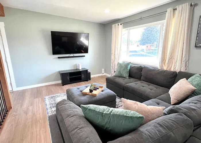 Park Home- Parkside Haven For Families & Pets
