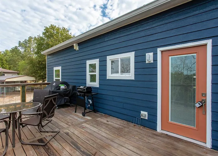 3Br House By Lake With Bbq Fire Pit & Ev Charger