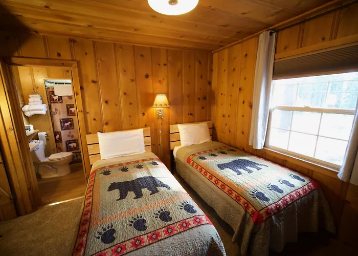 Tamarack Lodge Motel