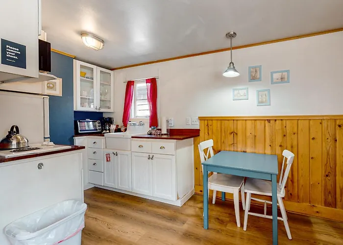 Hidden Villa Cottage #1 - The Nautical Cottage