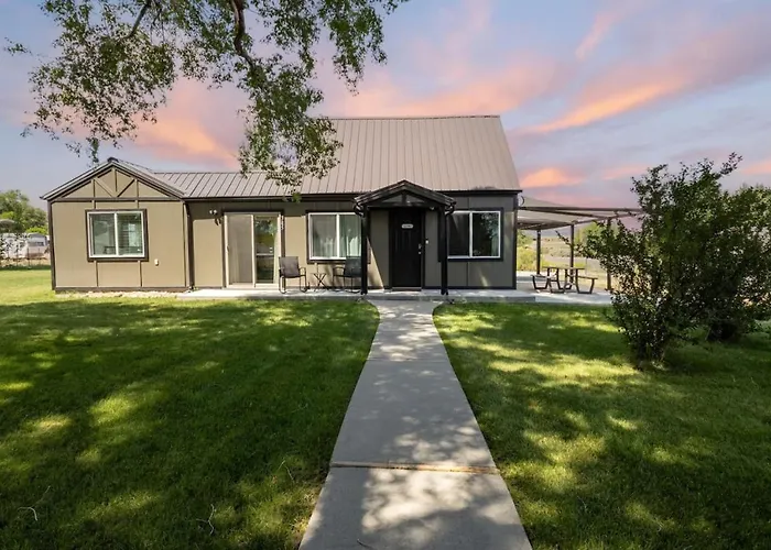 Panguitch Cottage By Jerny