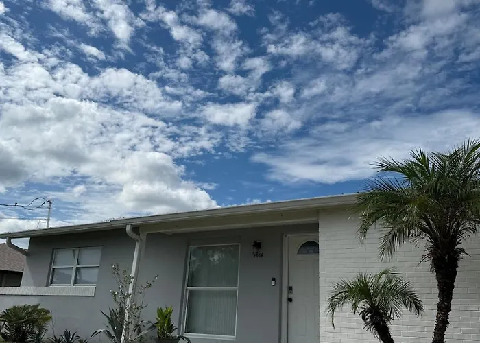 Lake Front Entire Home Fl Getaway