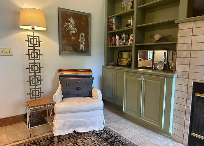 Dreamy 3Br Pondside Home With Nature Trails