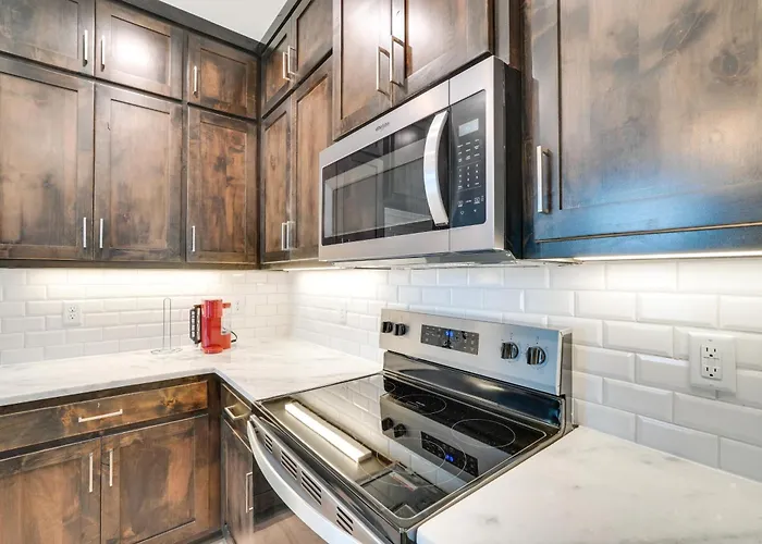 7 Mi To Afb: Central & Modern San Angelo Home