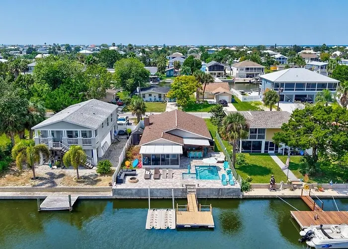 Hernando Beach Gulf Access, Dock & Heated Pool