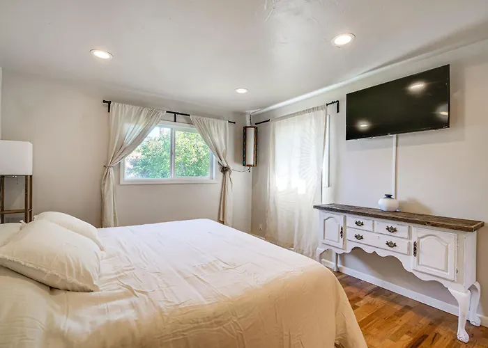 Walk To Rogue X: Medford Family Home W/ Large Yard