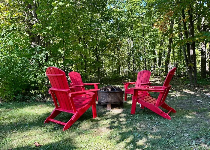 Long Lake Cottage-Hot Tub-Pet Friendly-Near Alpena