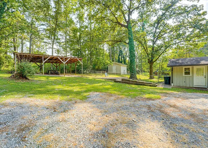 Peaceful Home W/ Porch & Yard, 5 Mi To Rome!